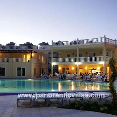 Villa Sleeps 8 Pool Air Con